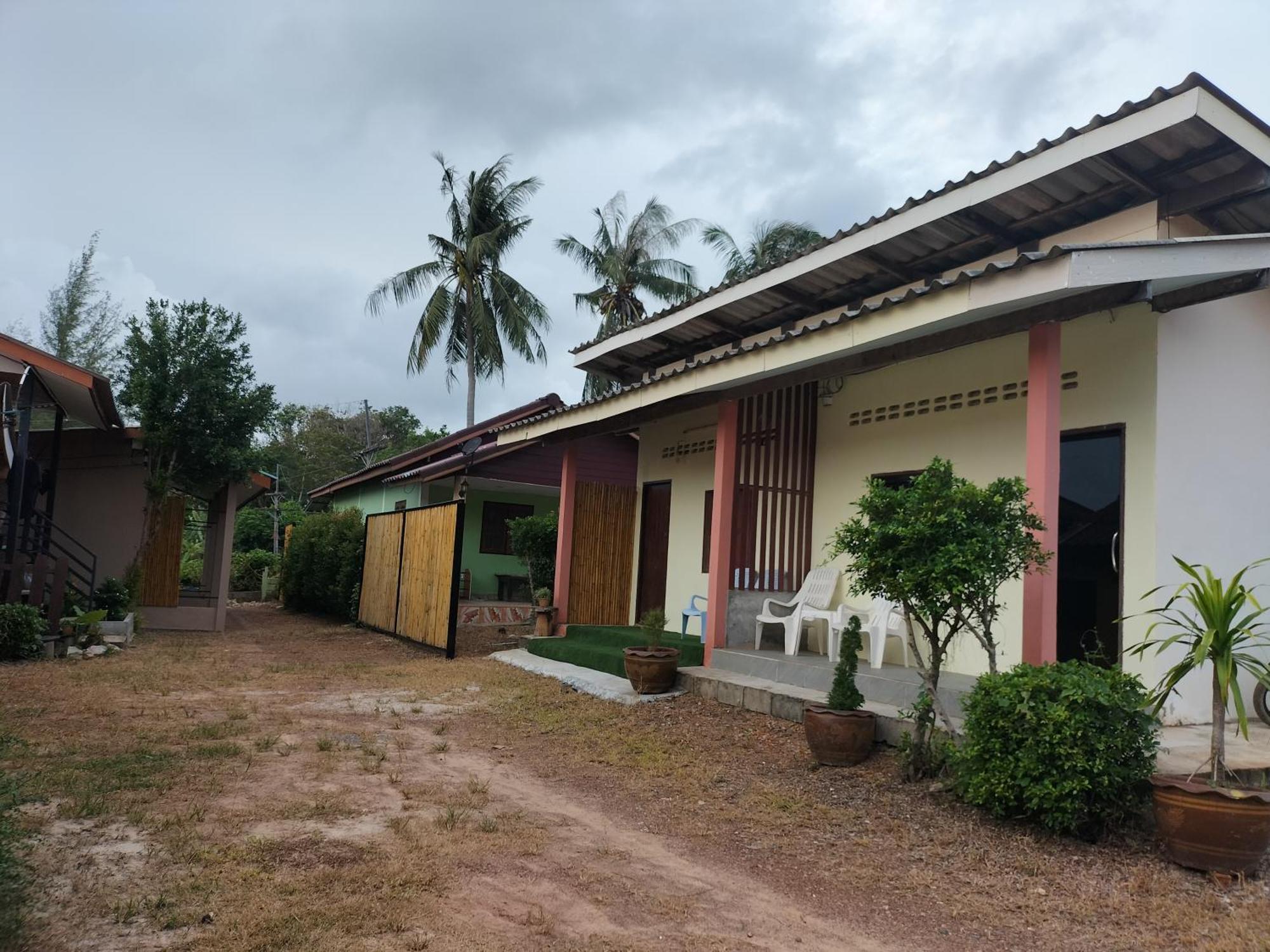 Lanta Rabbit Rooms Ko Lanta Esterno foto