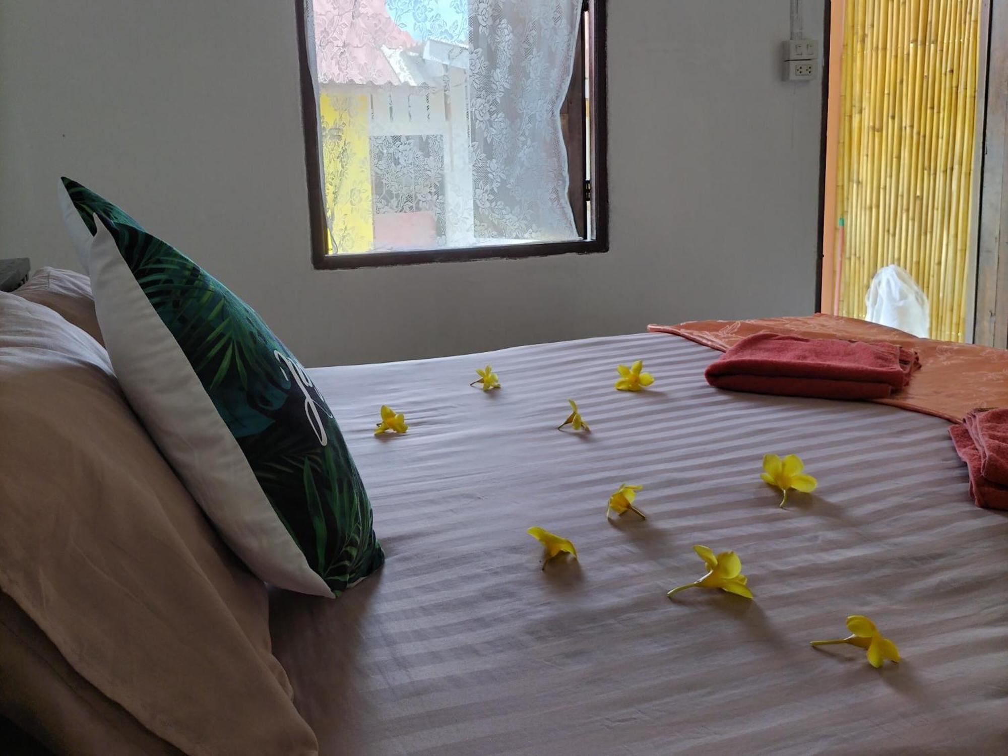 Lanta Rabbit Rooms Ko Lanta Esterno foto