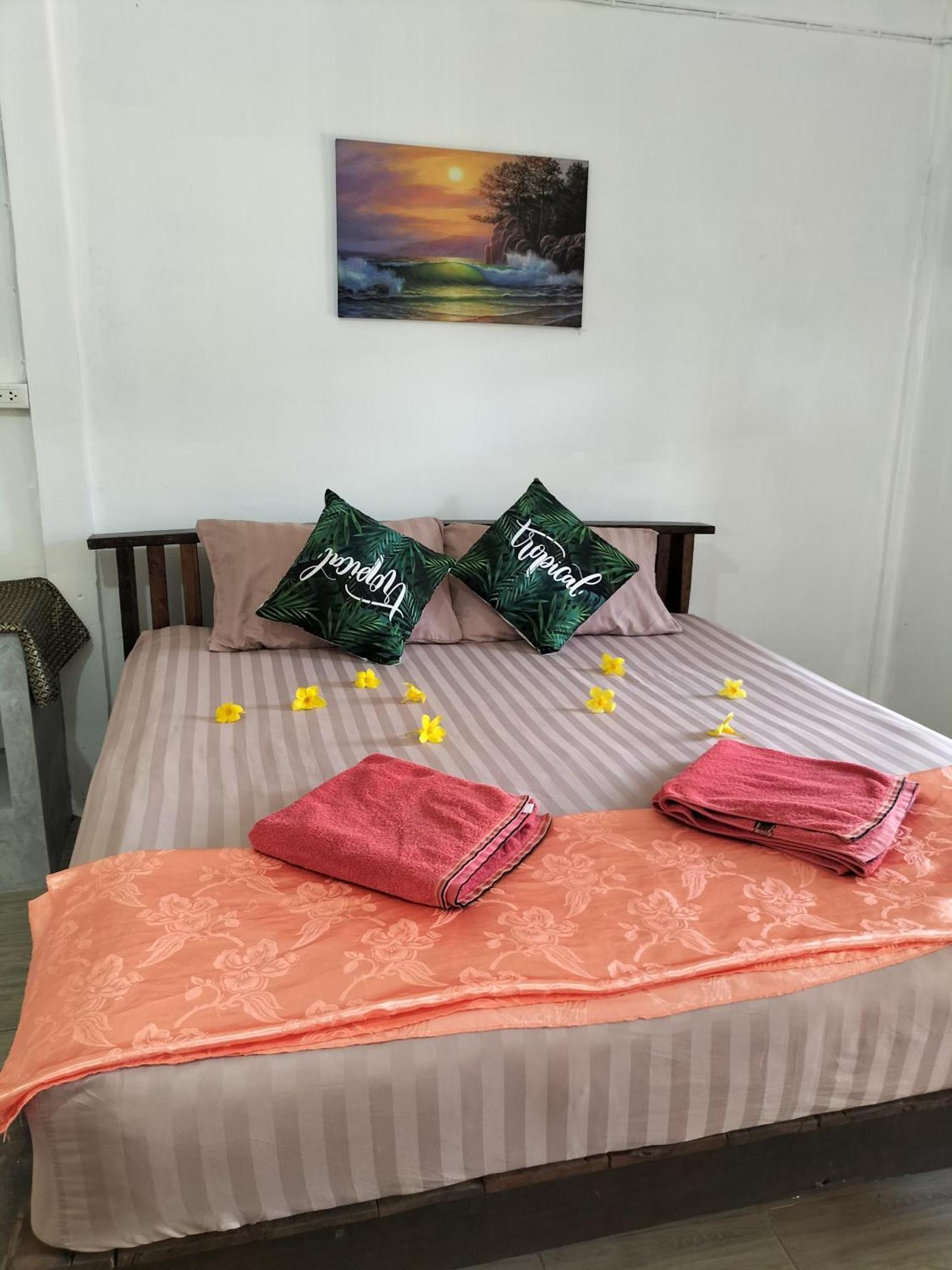 Lanta Rabbit Rooms Ko Lanta Esterno foto